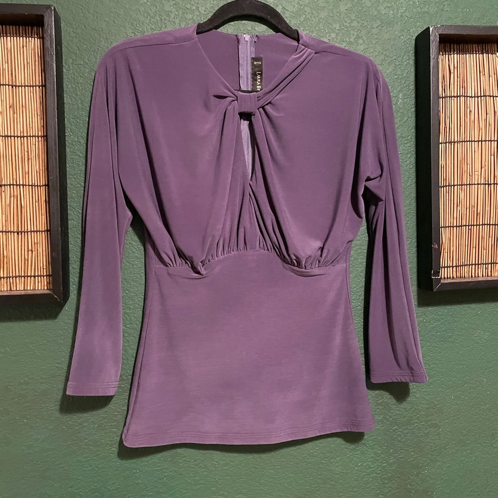 Pug Malia top M purple